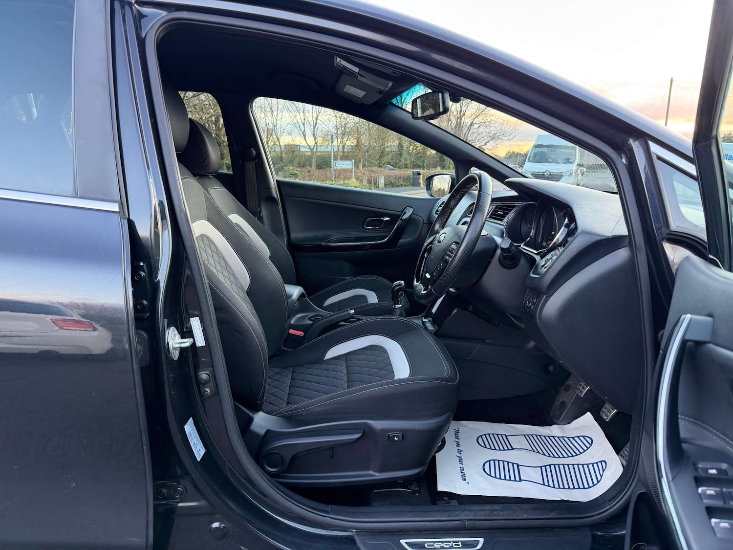 Used Kia Ceed 2017 for sale - 77437431: Photo 29