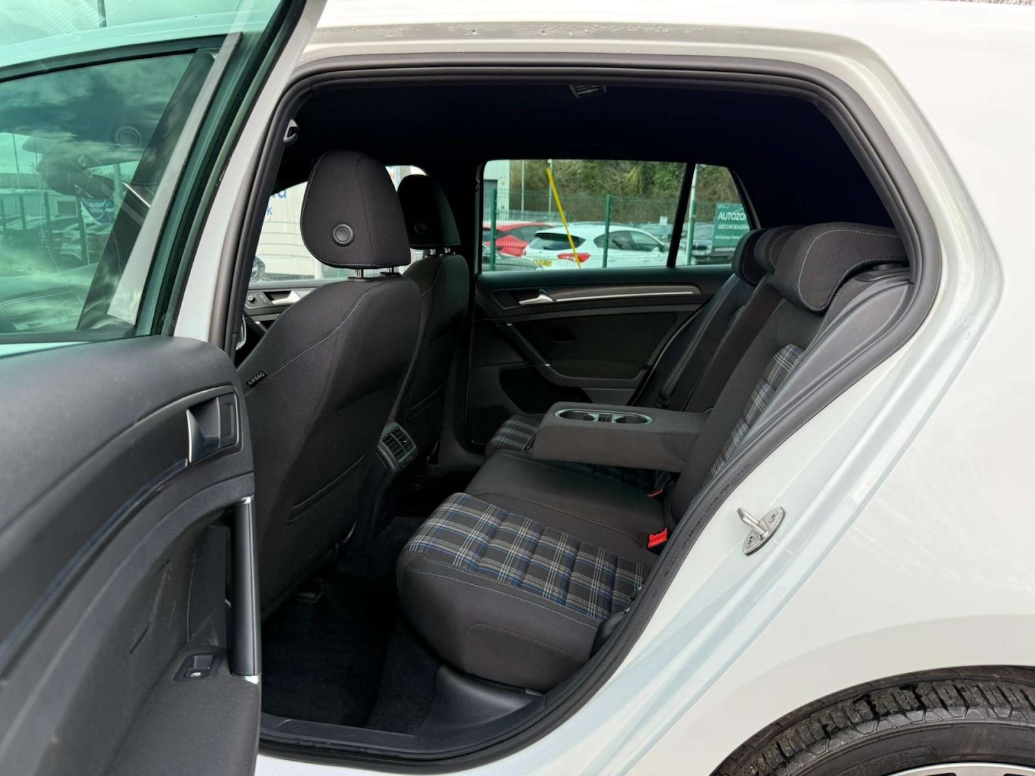 Used Volkswagen Golf 2020 for sale - 77581103: Photo 30