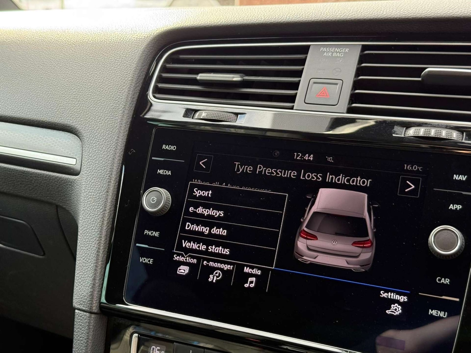 Used Volkswagen Golf 2020 for sale - 77581103: Photo 53