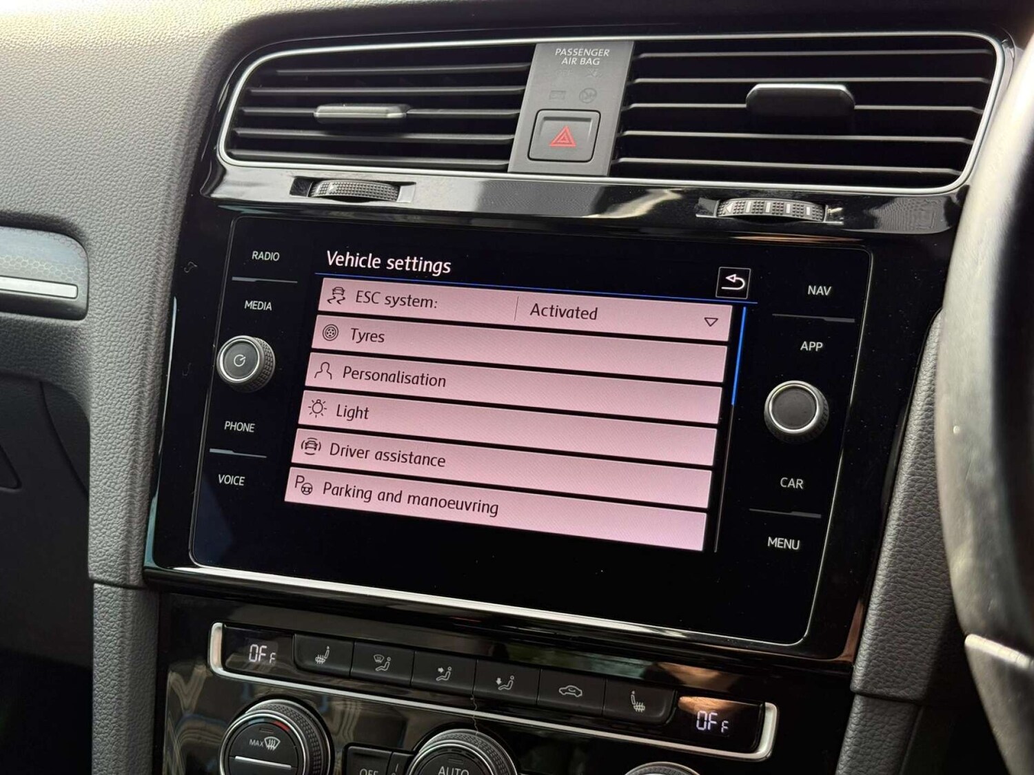 Used Volkswagen Golf 2020 for sale - 77581103: Photo 61