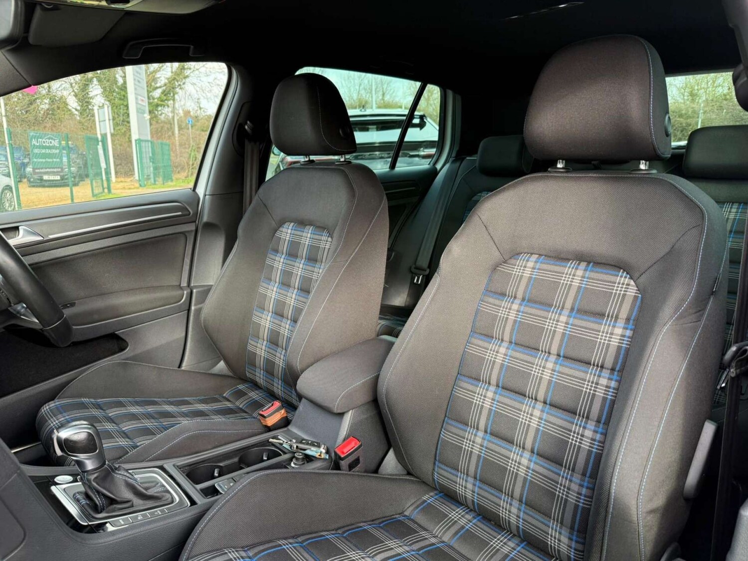 Used Volkswagen Golf 2020 for sale - 77581103: Photo 76