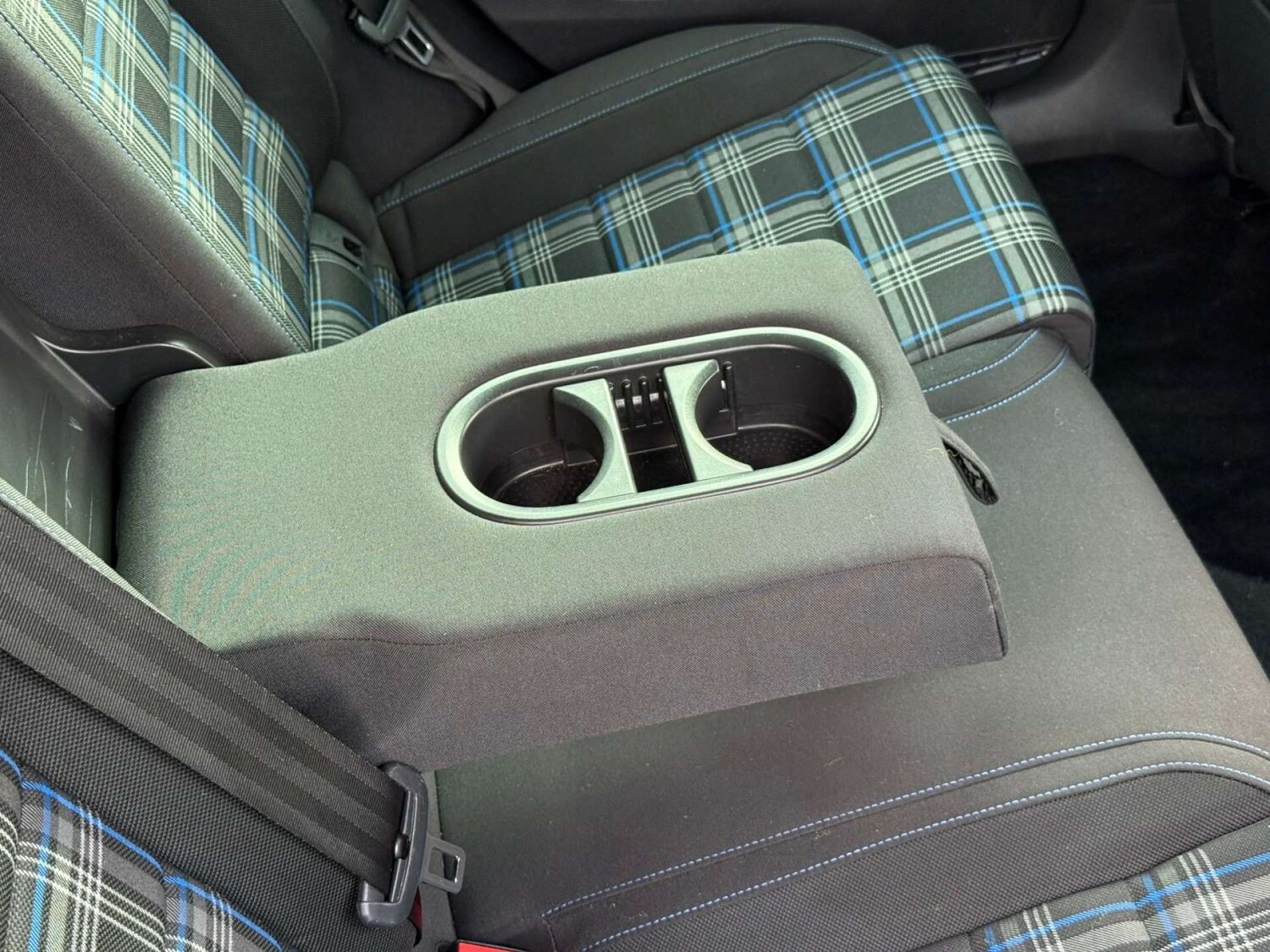 Used Volkswagen Golf 2020 for sale - 77581103: Photo 90