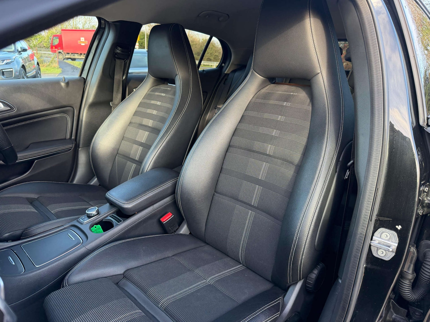 Used Mercedes-Benz GLA 2019 for sale - 77437564: Photo 64