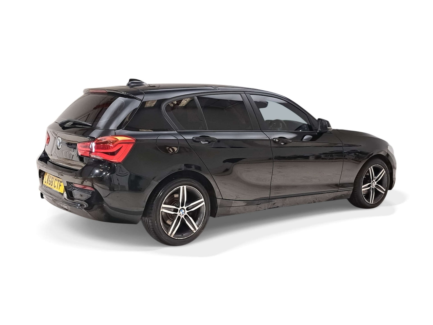 Used BMW 1 Series 2018 for sale - 77437510: Photo 2