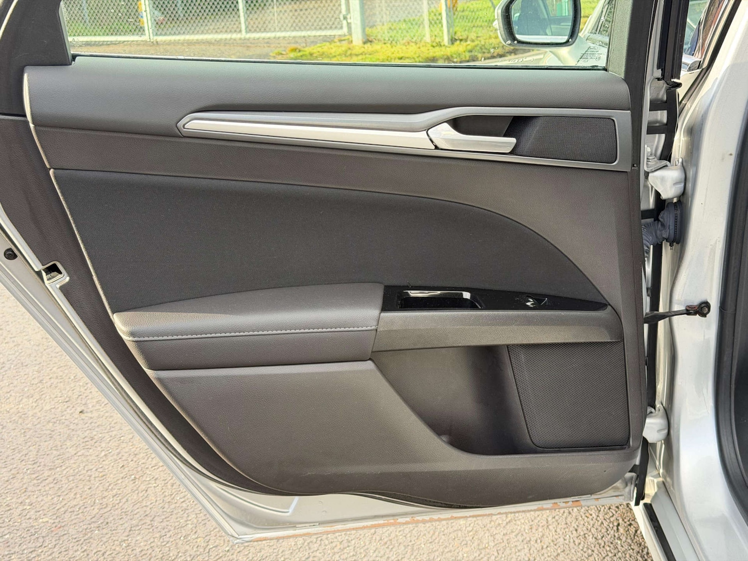 Used Ford Mondeo 2017 for sale - 77437584: Photo 42