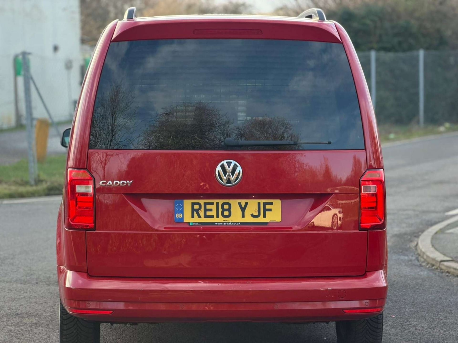 Used Volkswagen Caddy Maxi Life 2018 for sale - 77437540: Photo 10