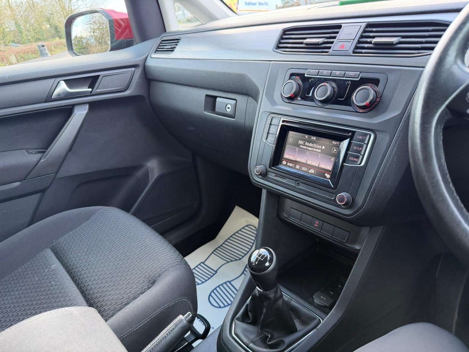 Used Volkswagen Caddy Maxi Life 2018 for sale - 77437540: Photo 17