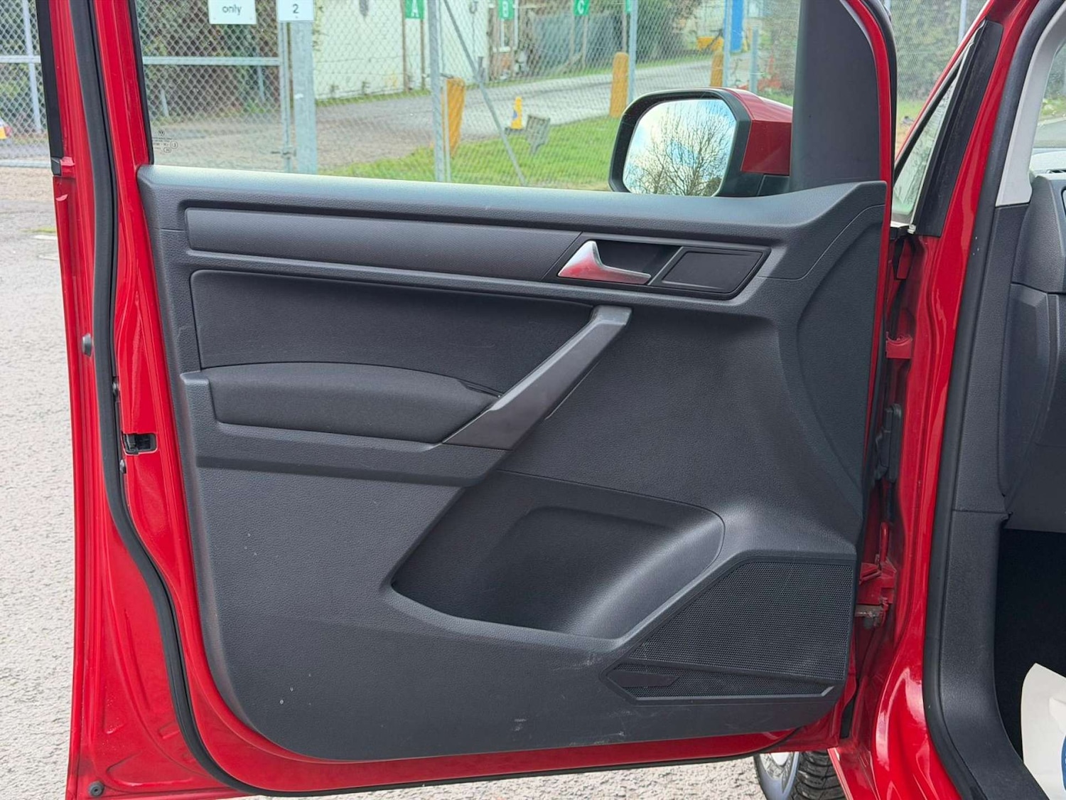 Used Volkswagen Caddy Maxi Life 2018 for sale - 77437540: Photo 38