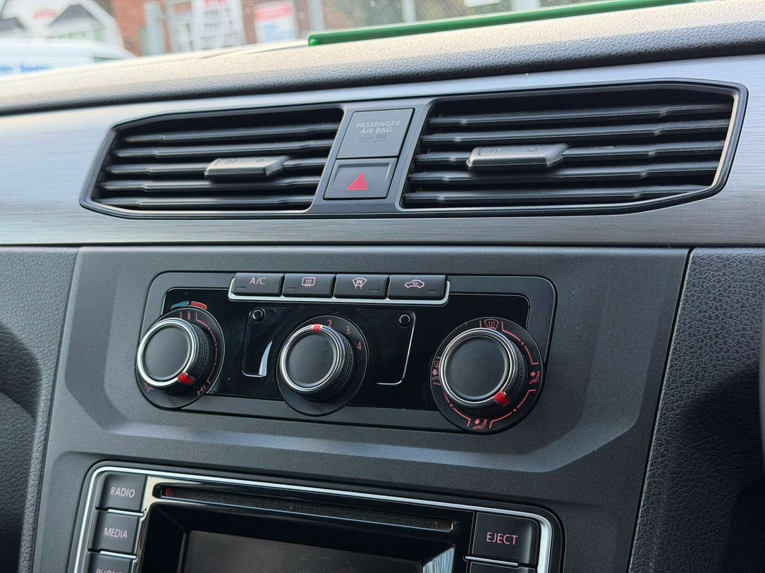 Used Volkswagen Caddy Maxi Life 2018 for sale - 77437540: Photo 49