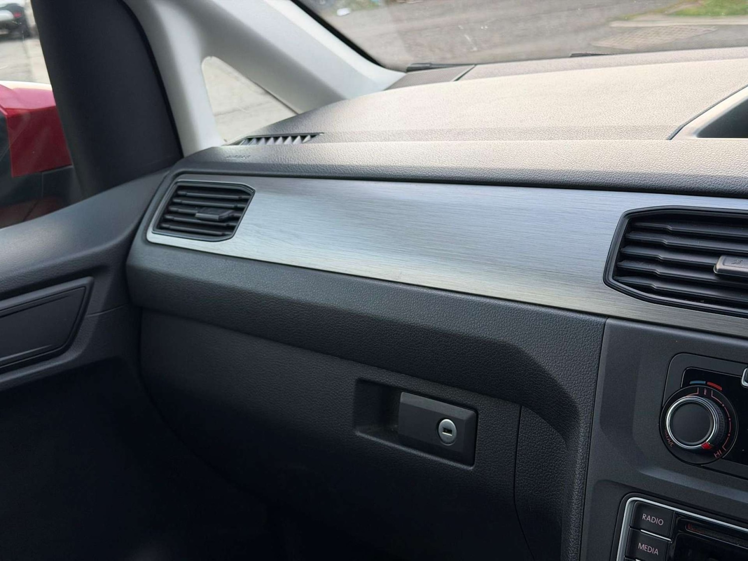 Used Volkswagen Caddy Maxi Life 2018 for sale - 77437540: Photo 60