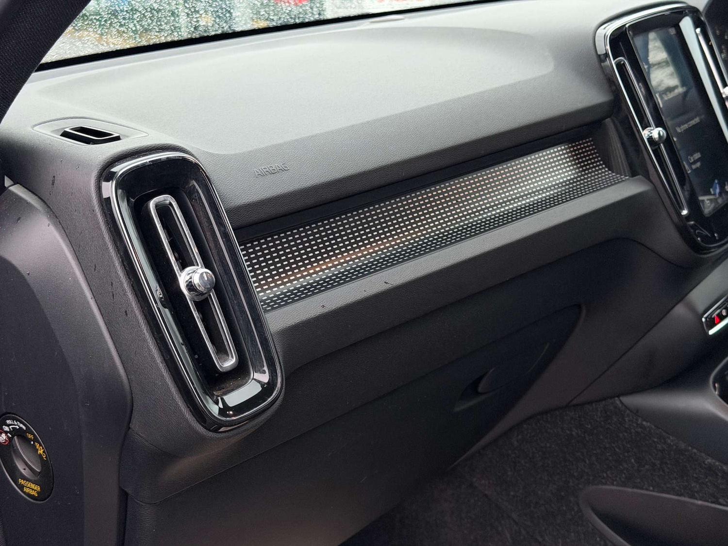 Used Volvo XC40 2019 for sale - 77437562: Photo 26