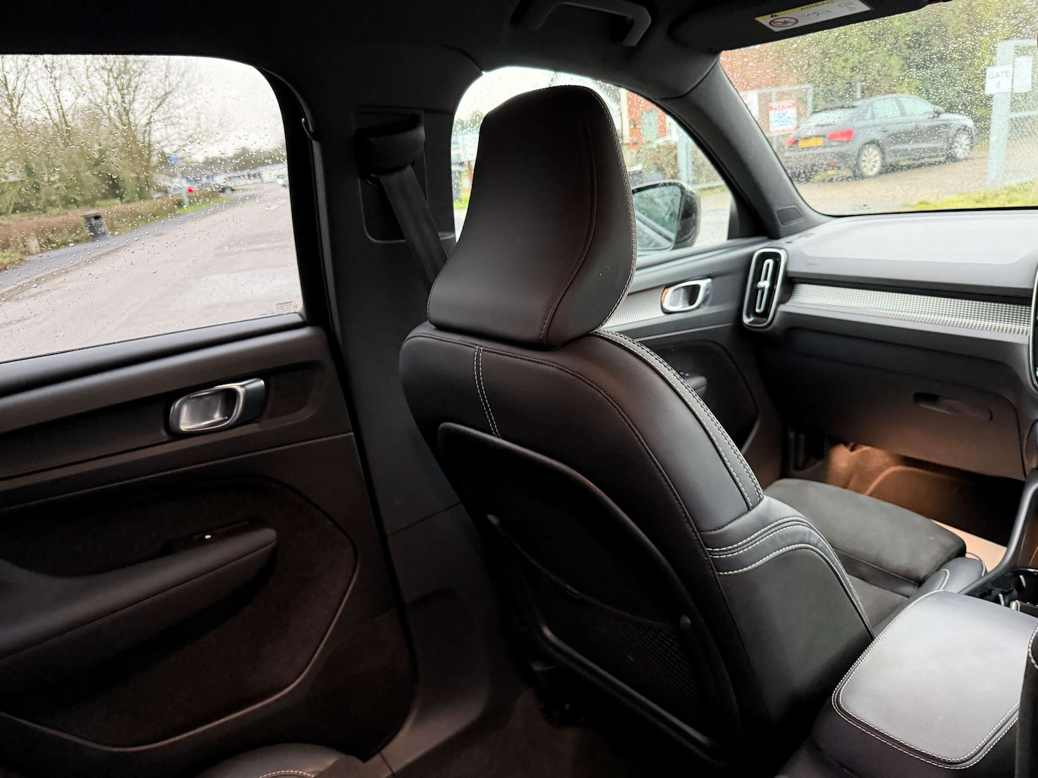 Used Volvo XC40 2019 for sale - 77437562: Photo 34