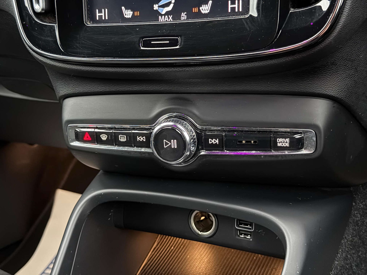 Used Volvo XC40 2019 for sale - 77437562: Photo 43