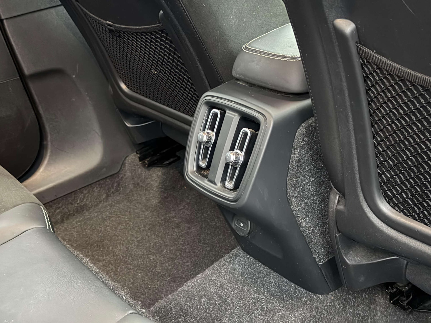 Used Volvo XC40 2019 for sale - 77437562: Photo 48