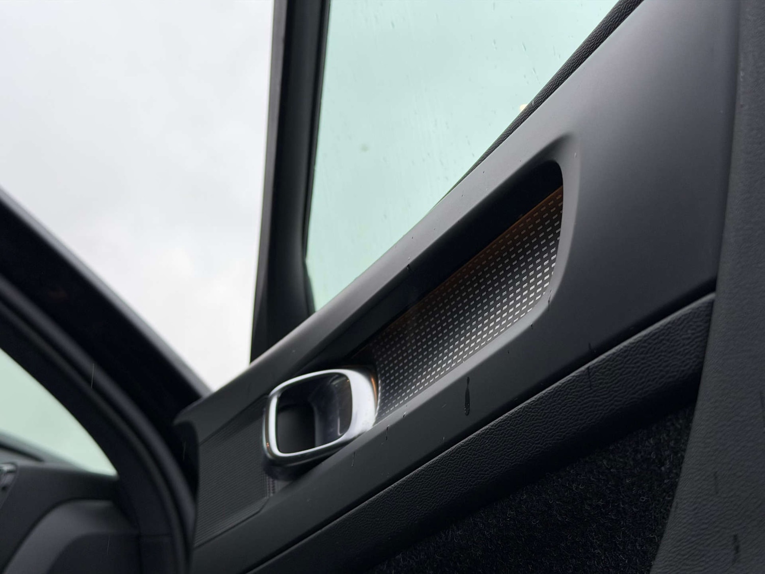 Used Volvo XC40 2019 for sale - 77437562: Photo 56