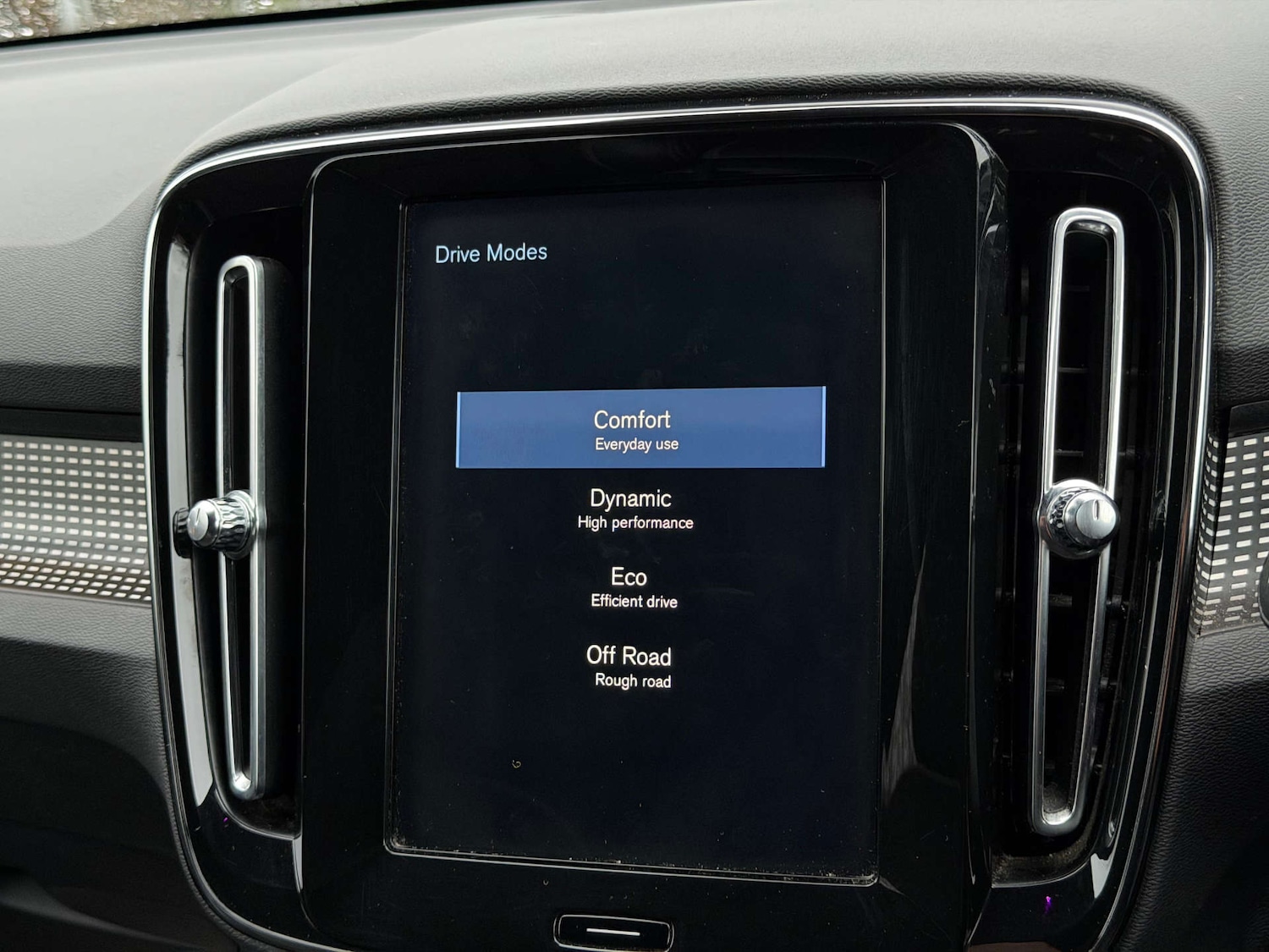 Used Volvo XC40 2019 for sale - 77437562: Photo 60