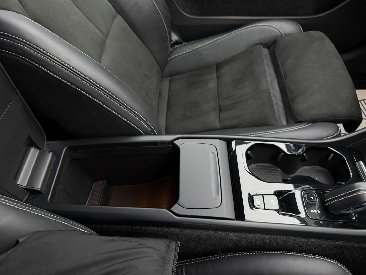 Used Volvo XC40 2019 for sale - 77437562: Photo 82