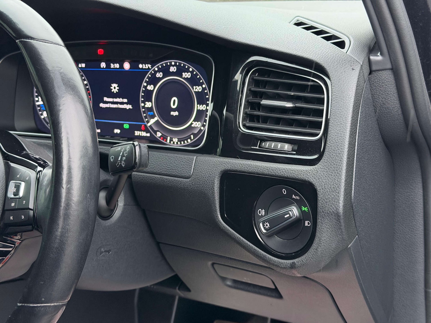 Used Volkswagen Golf 2020 for sale - 77437637: Photo 38