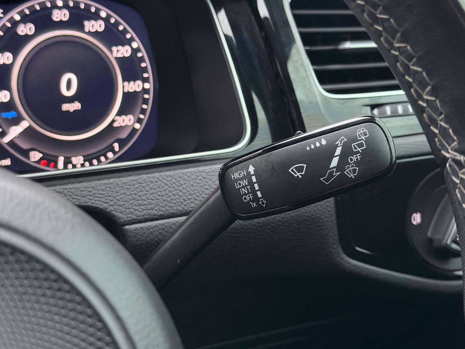 Used Volkswagen Golf 2020 for sale - 77437637: Photo 39