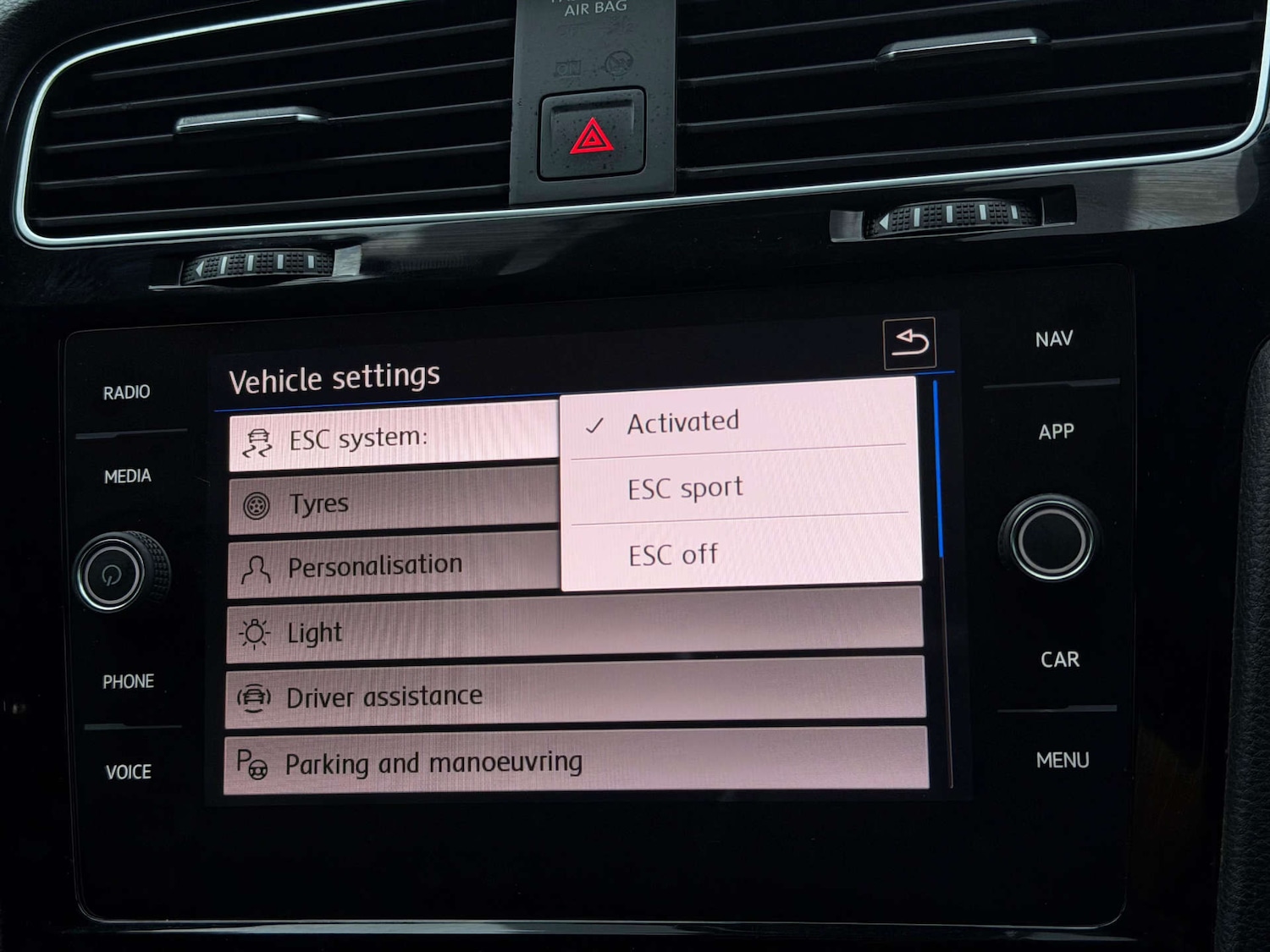 Used Volkswagen Golf 2020 for sale - 77437637: Photo 60