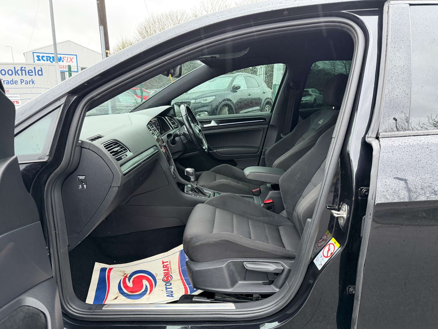 Used Volkswagen Golf 2020 for sale - 77437637: Photo 76