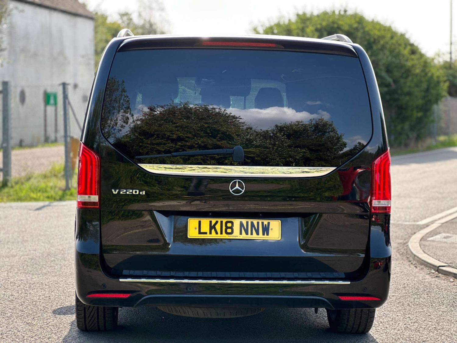 Used Mercedes-Benz V-Class 2018 for sale - 77437445: Photo 13