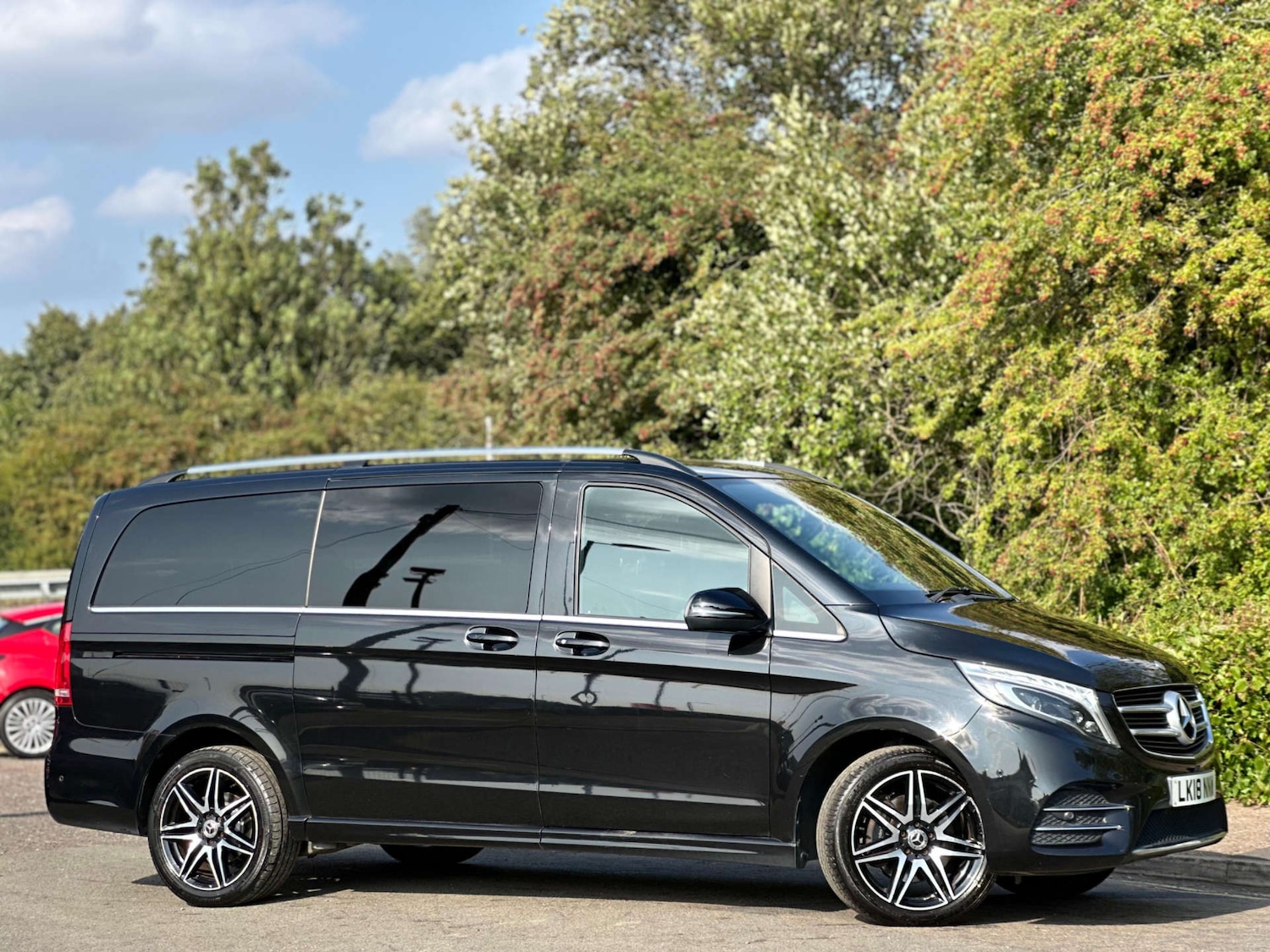 Used Mercedes-Benz V-Class 2018 for sale - 77437445: Photo 17