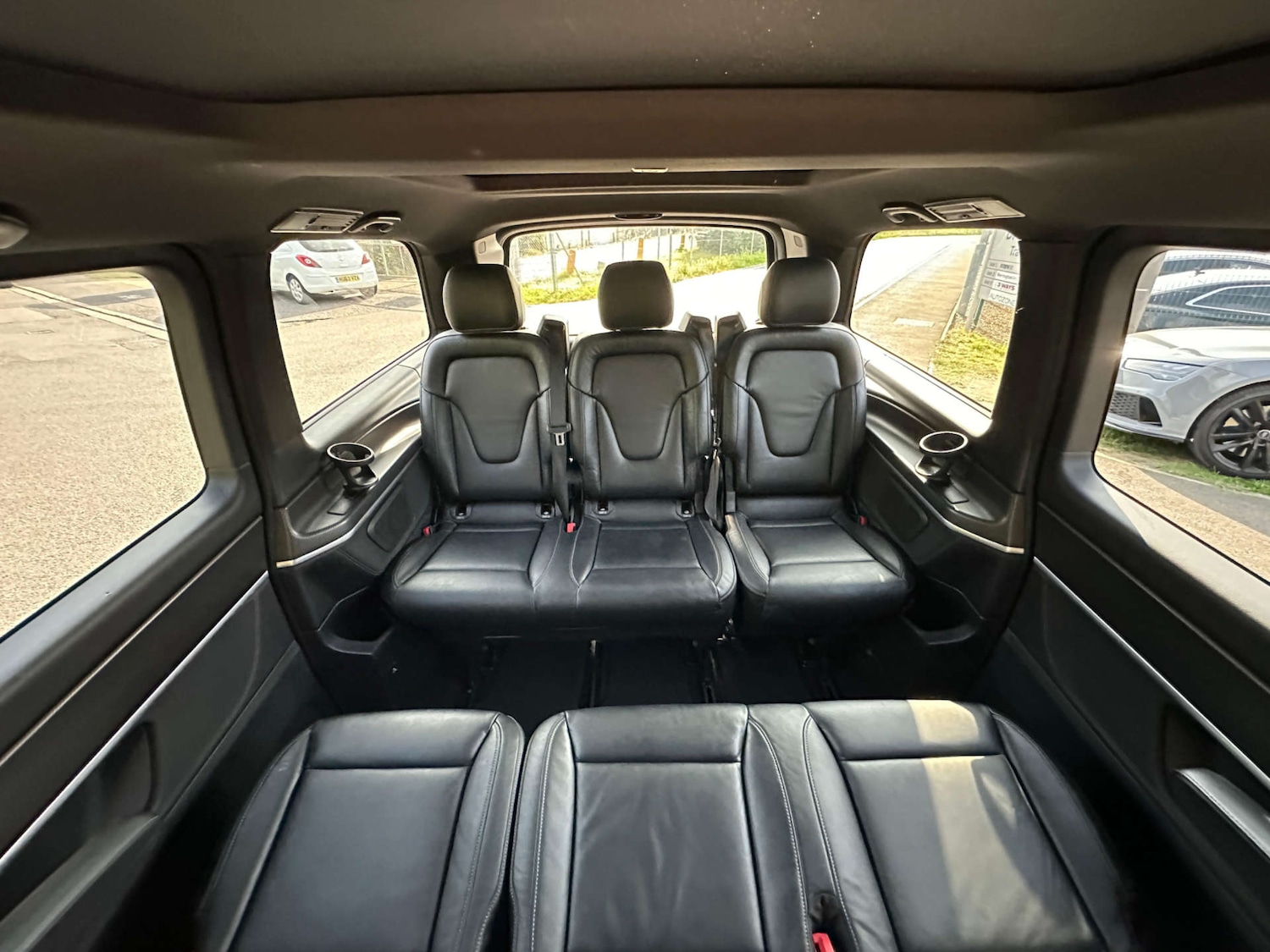 Used Mercedes-Benz V-Class 2018 for sale - 77437445: Photo 29