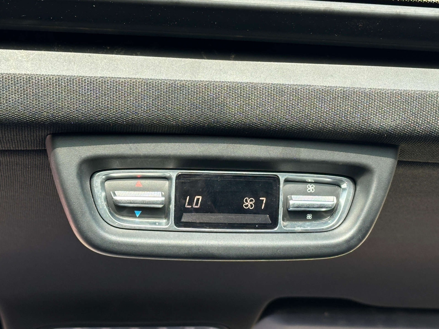 Used Mercedes-Benz V-Class 2018 for sale - 77437445: Photo 50