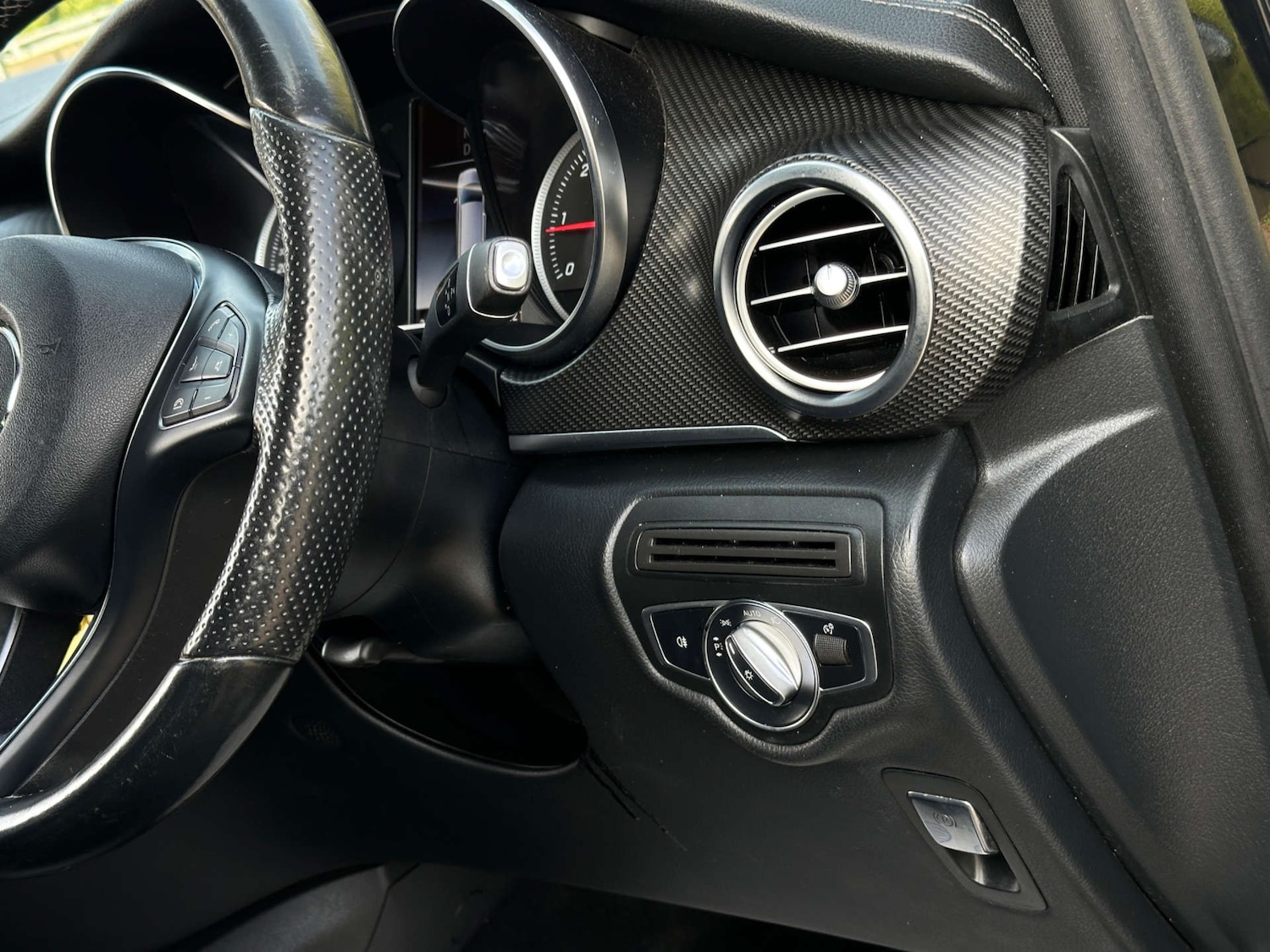 Used Mercedes-Benz V-Class 2018 for sale - 77437445: Photo 51