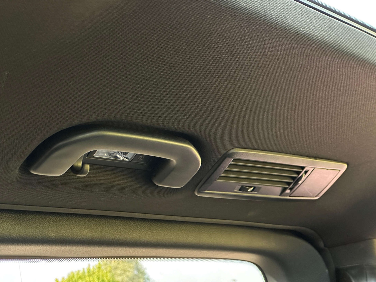 Used Mercedes-Benz V-Class 2018 for sale - 77437445: Photo 52