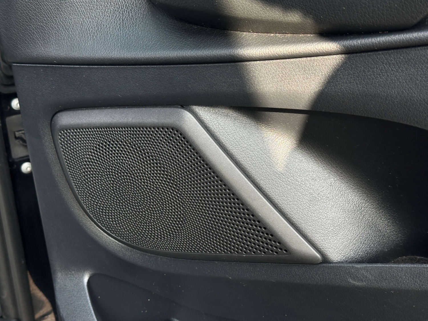 Used Mercedes-Benz V-Class 2018 for sale - 77437445: Photo 54