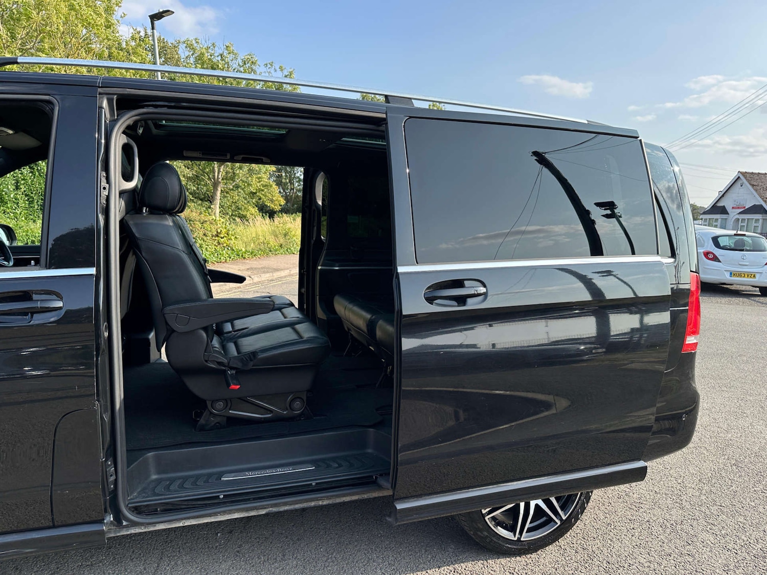 Used Mercedes-Benz V-Class 2018 for sale - 77437445: Photo 90