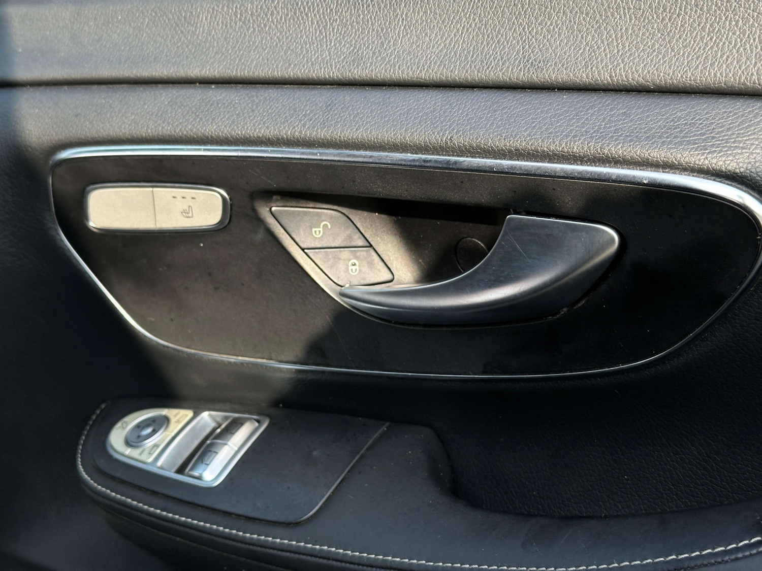 Used Mercedes-Benz V-Class 2018 for sale - 77437445: Photo 95