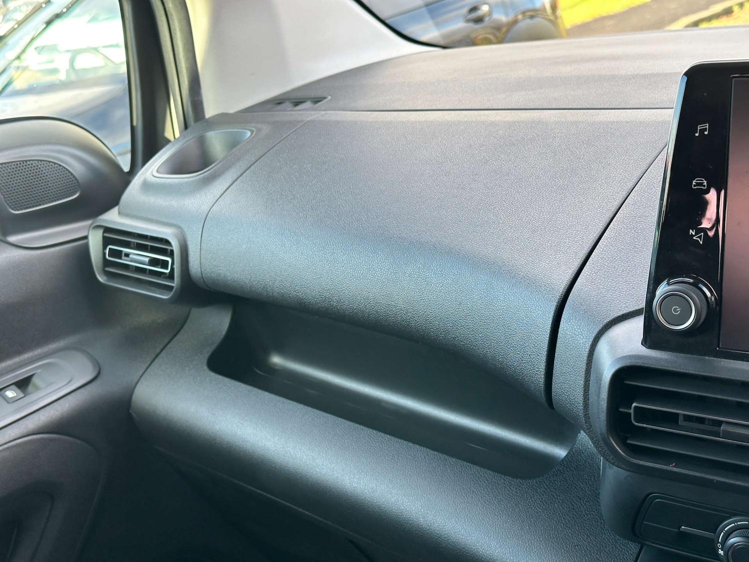 Used Vauxhall Combo Life 2020 for sale - 77437437: Photo 21