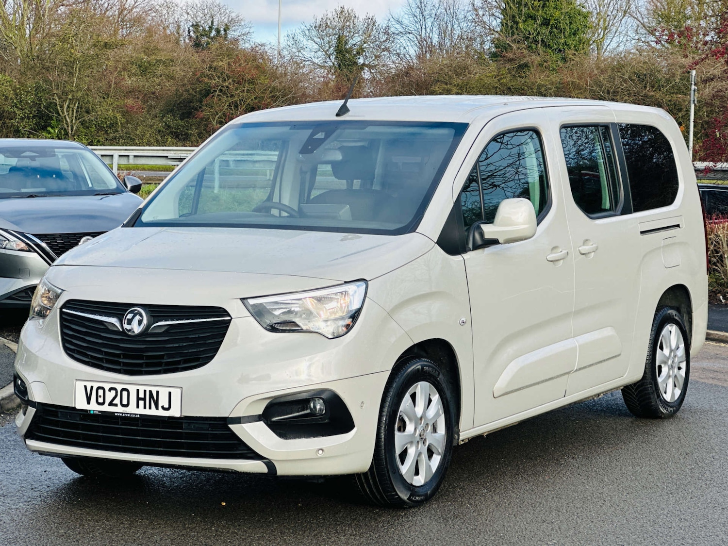 Used Vauxhall Combo Life 2020 for sale - 77437437: Photo 8