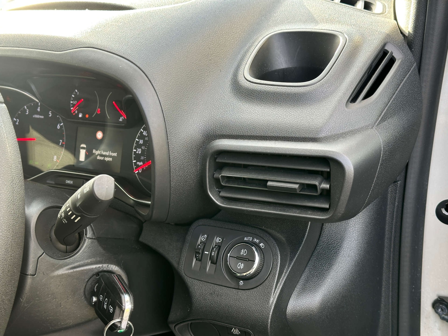 Used Vauxhall Combo Life 2020 for sale - 77437437: Photo 80