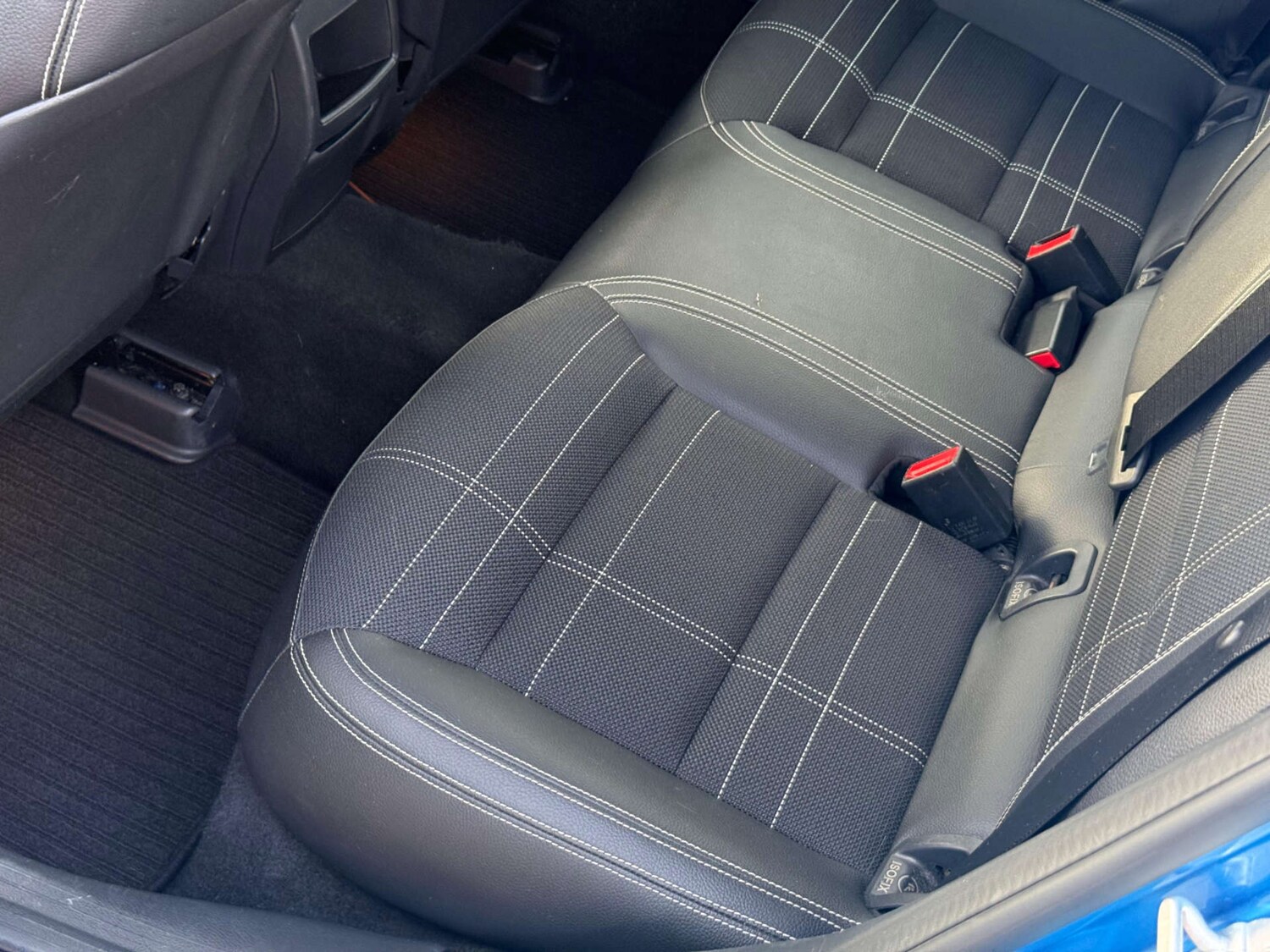 Used Mercedes-Benz A-Class 2015 for sale - 77937253: Photo 27