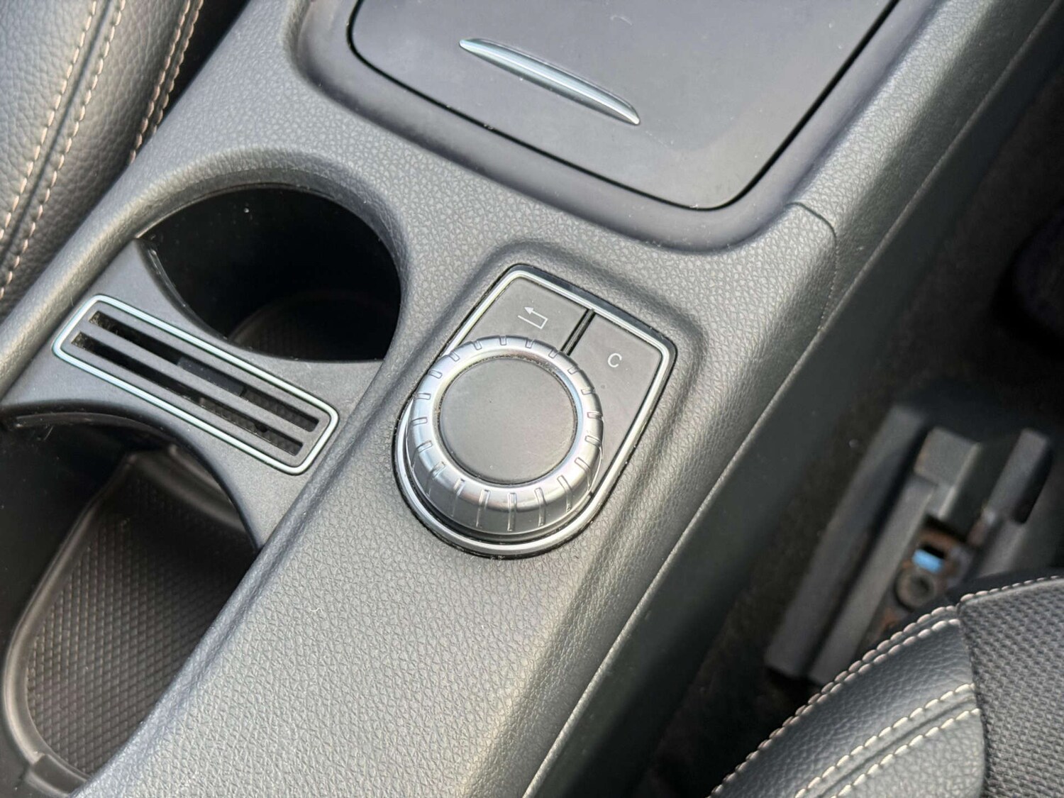 Used Mercedes-Benz A-Class 2015 for sale - 77937253: Photo 31