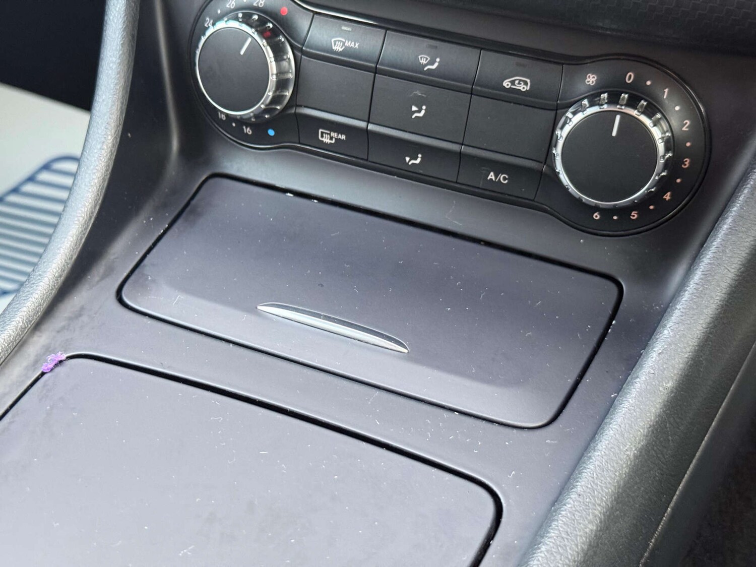 Used Mercedes-Benz A-Class 2015 for sale - 77937253: Photo 33