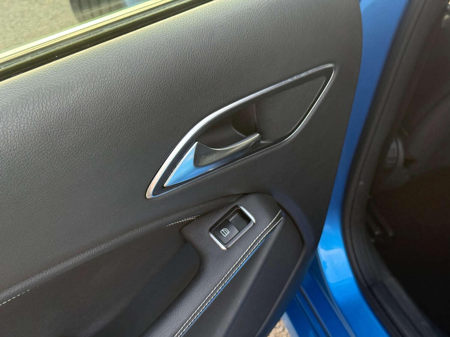 Used Mercedes-Benz A-Class 2015 for sale - 77937253: Photo 40