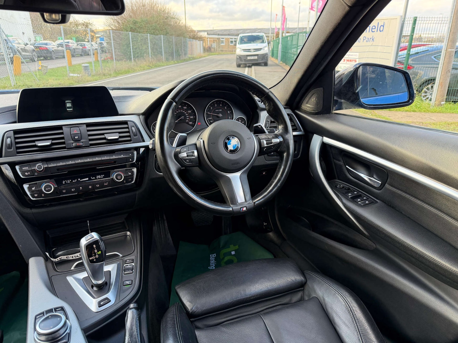 Used BMW 3 Series 2018 for sale - 77437617: Photo 31