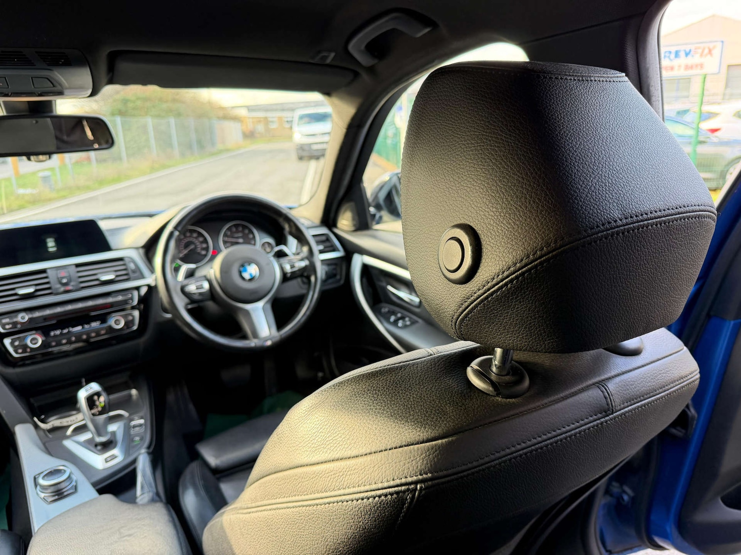 Used BMW 3 Series 2018 for sale - 77437617: Photo 32