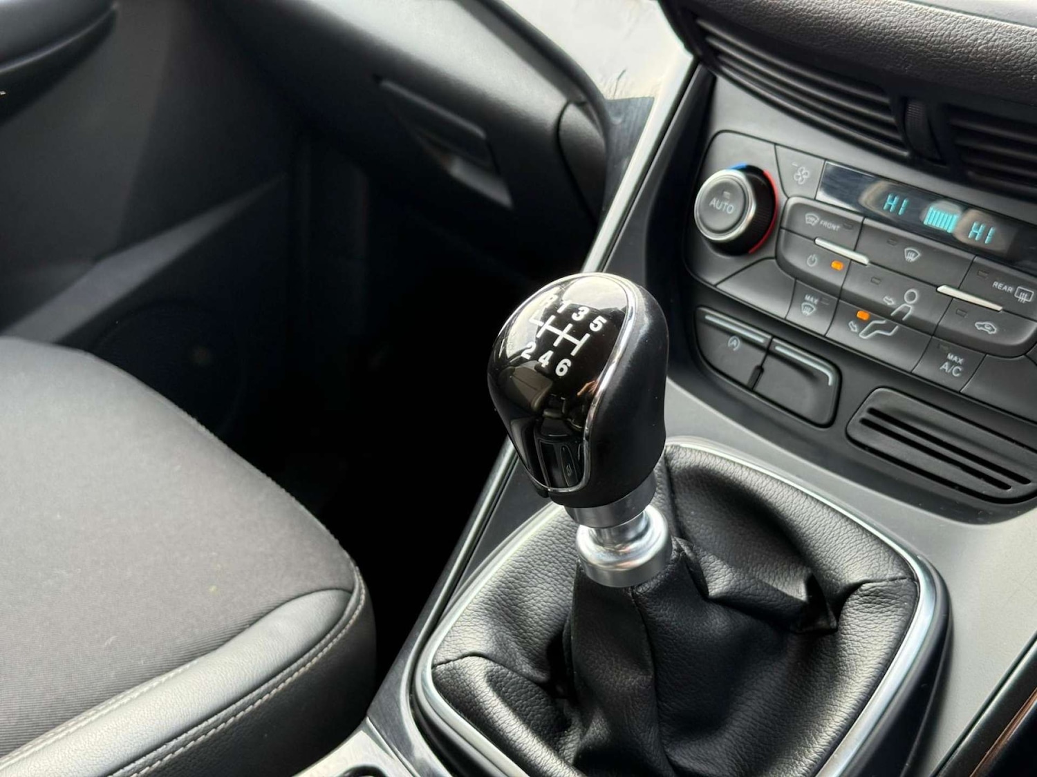 Used Ford Kuga 2018 for sale - 77437502: Photo 19