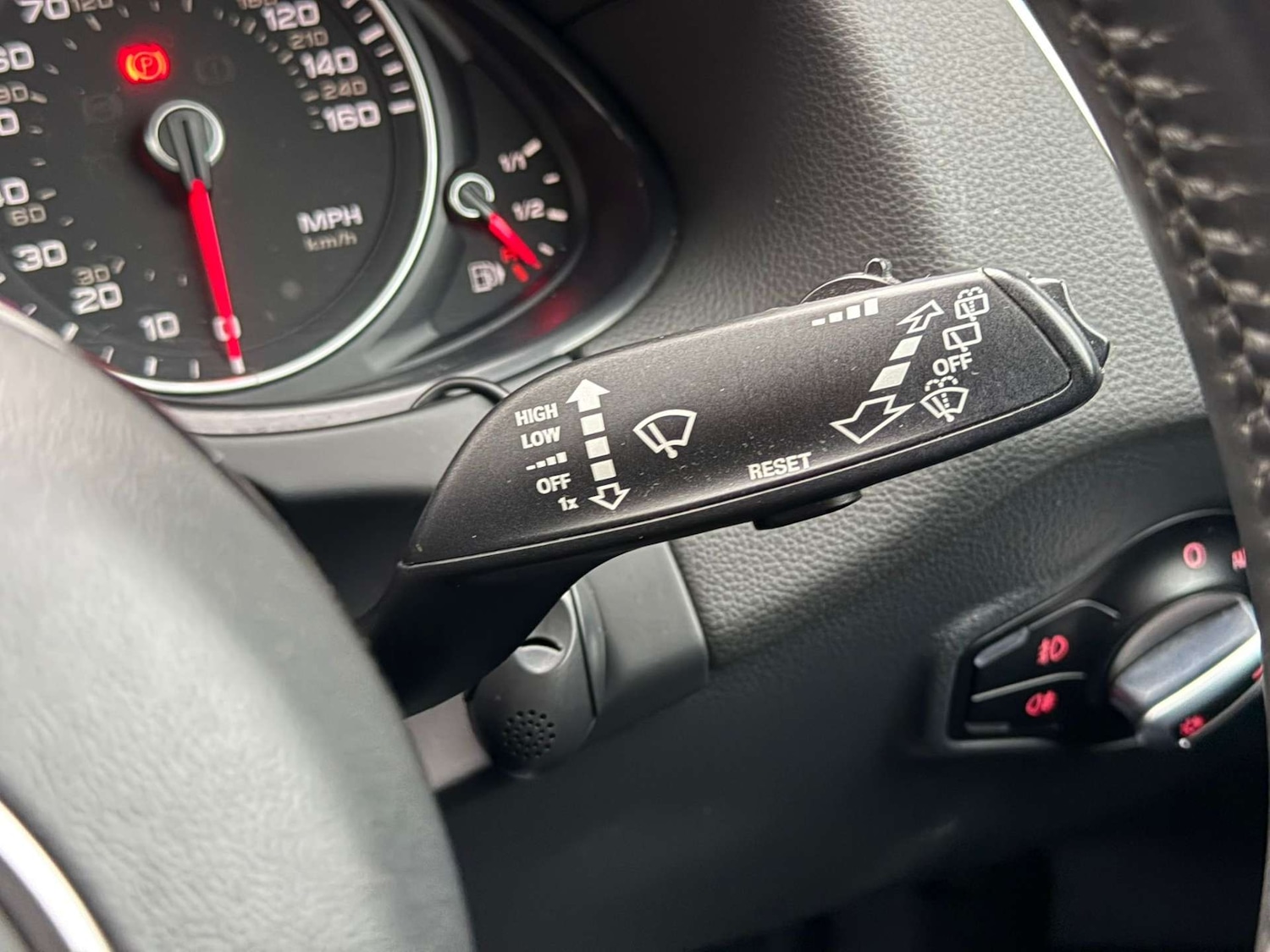 Used Audi Q5 2015 for sale - 77437638: Photo 40