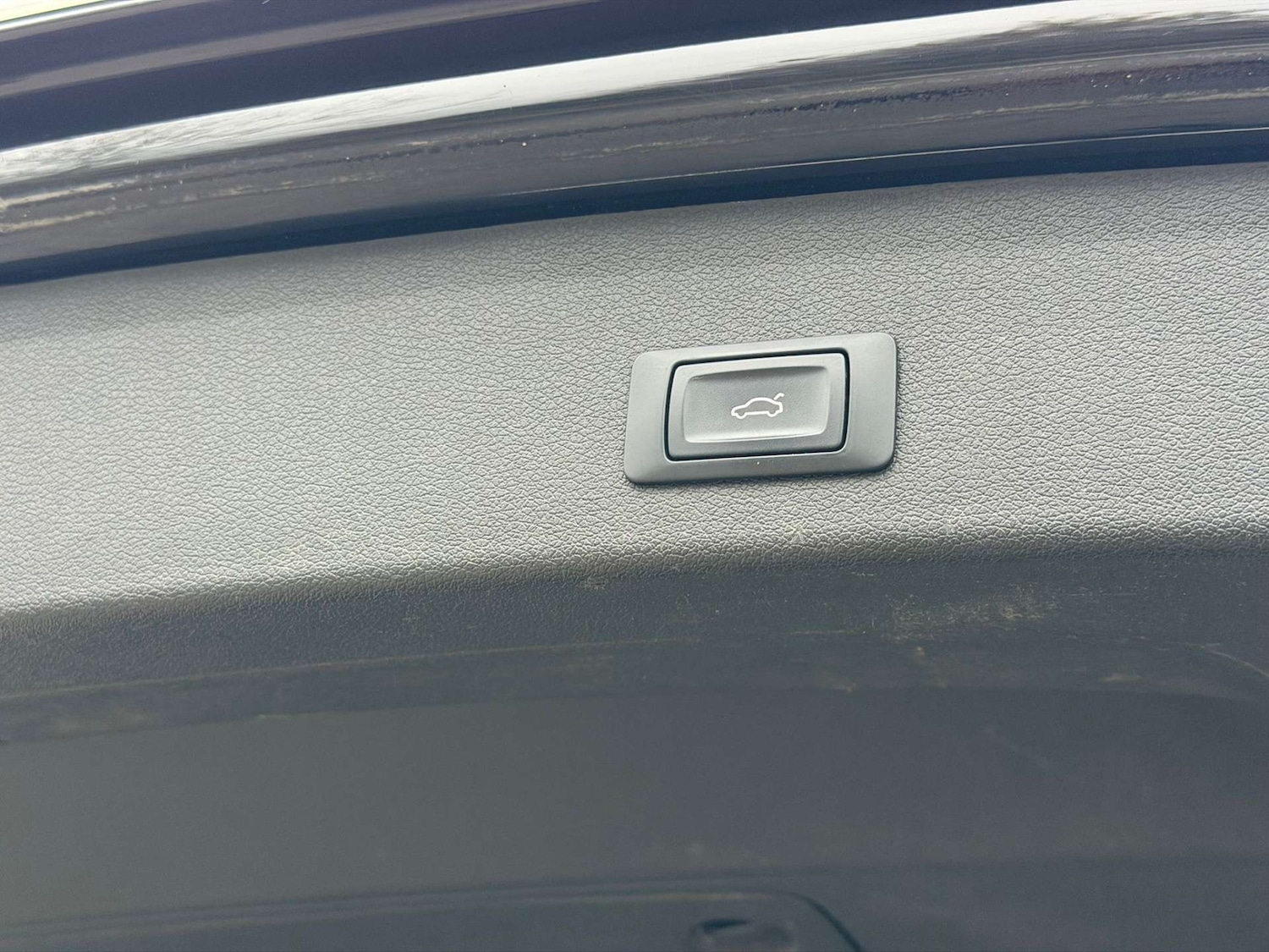 Used Audi Q5 2015 for sale - 77437638: Photo 45