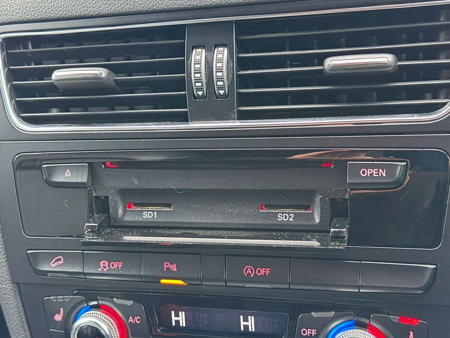 Used Audi Q5 2015 for sale - 77437638: Photo 61