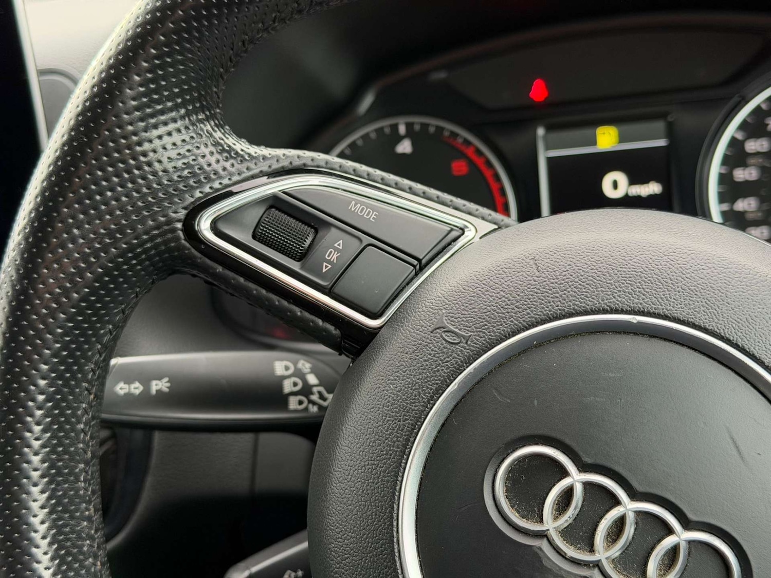 Used Audi Q5 2015 for sale - 77437638: Photo 78