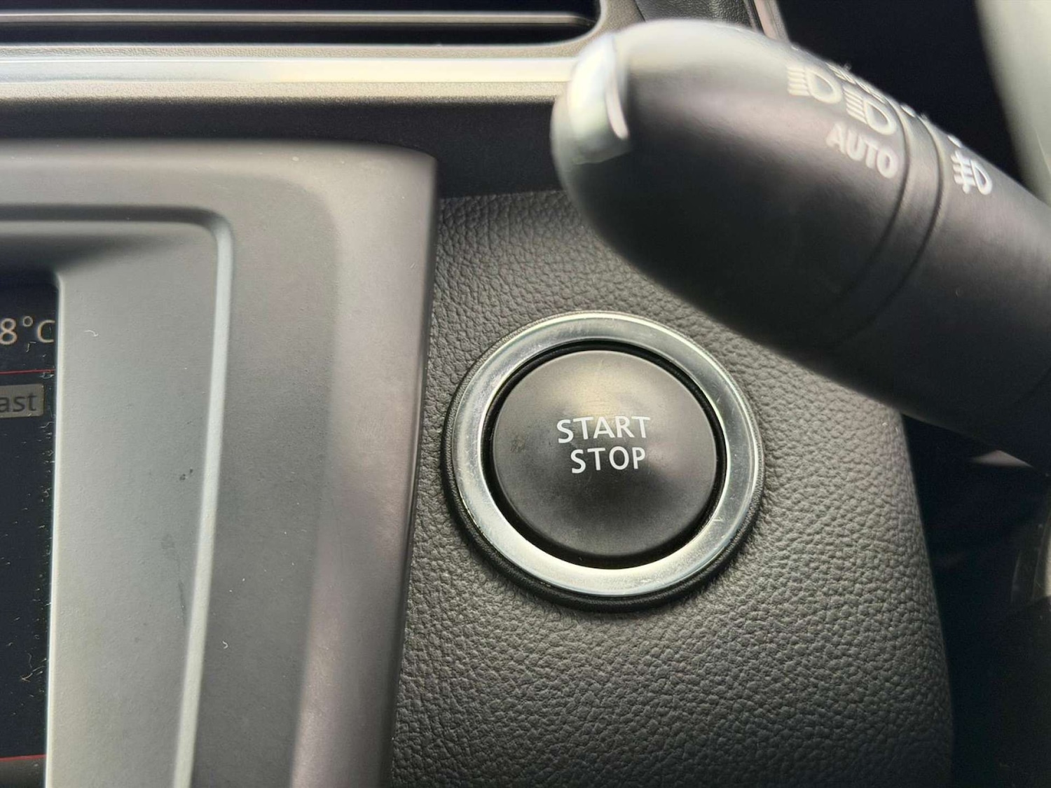 Used Renault Kadjar 2017 for sale - 77437579: Photo 32