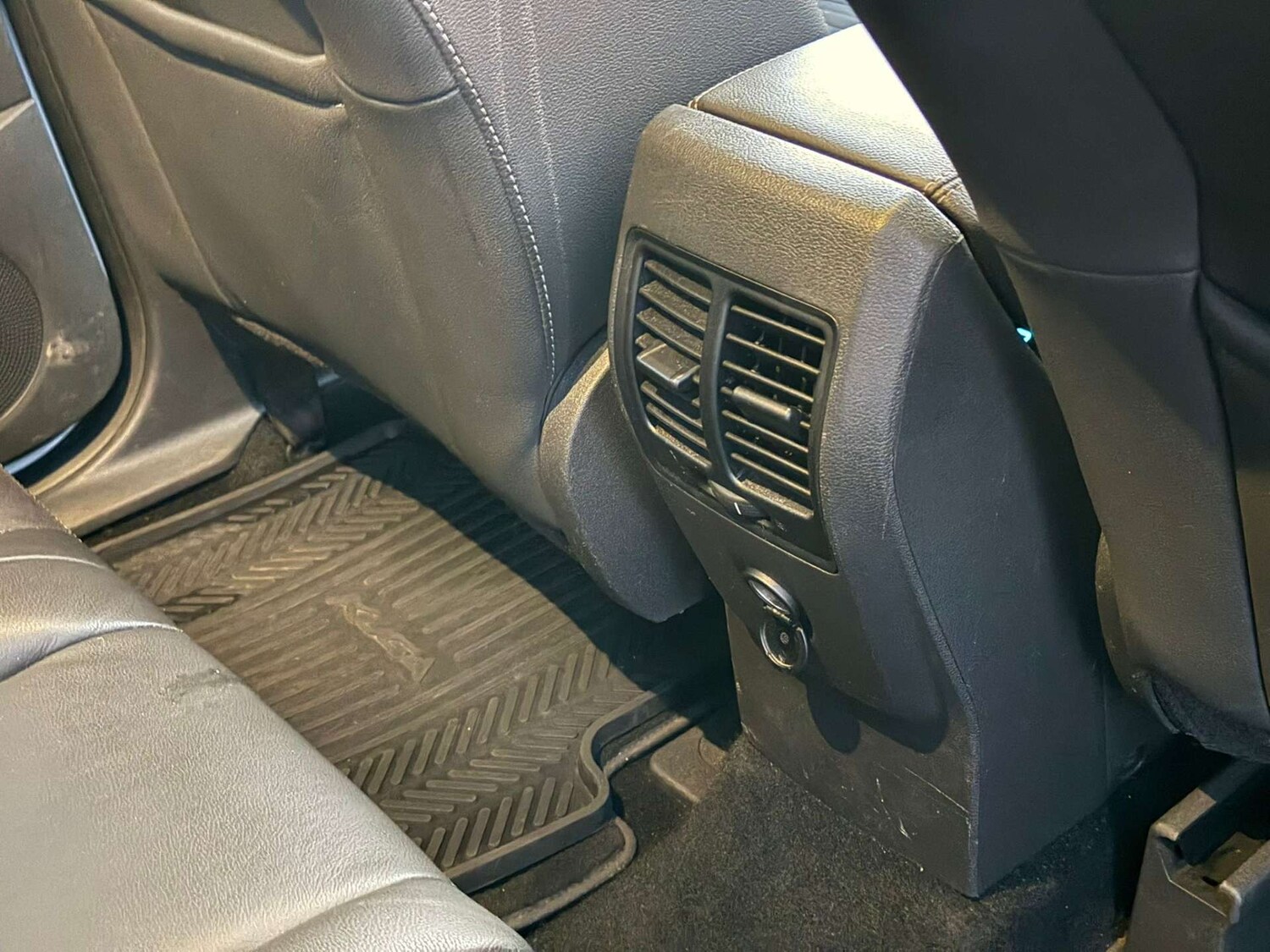 Used Ford Kuga 2017 for sale - 77437448: Photo 31